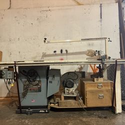 Delta Table Saw W/ Delta Dust Collector 