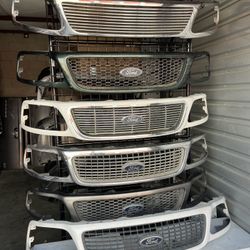 Ford F150 Expedition Grille