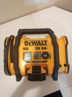 DeWalt max cordless tire inflator