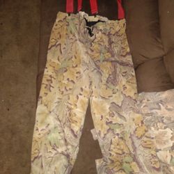 Men's Size 1x Camo Vintage  Hunting And Fishing Gear Suspender Bottoms Turtleneck Top 