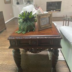 2 Matching Custom End Tables 
