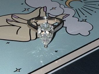2.07 CT Diamond Pear Shape Engagement ring