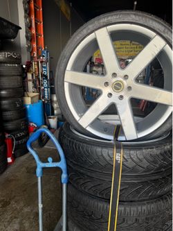 Strada wheels 295/35R24