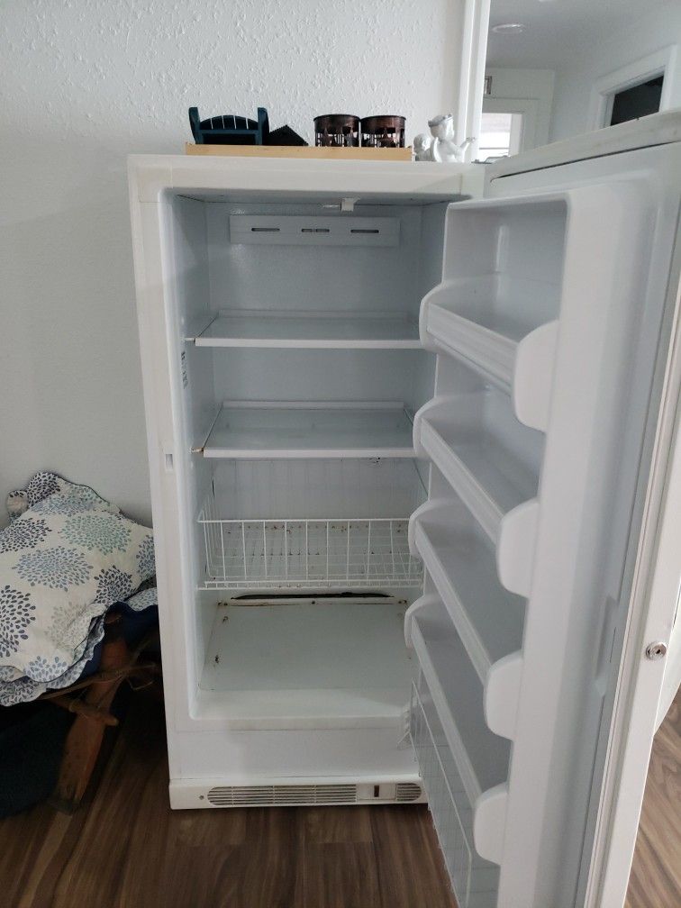 Kenmore Frost Free Commercial Freezer for Sale in Pinellas Park, FL OfferUp