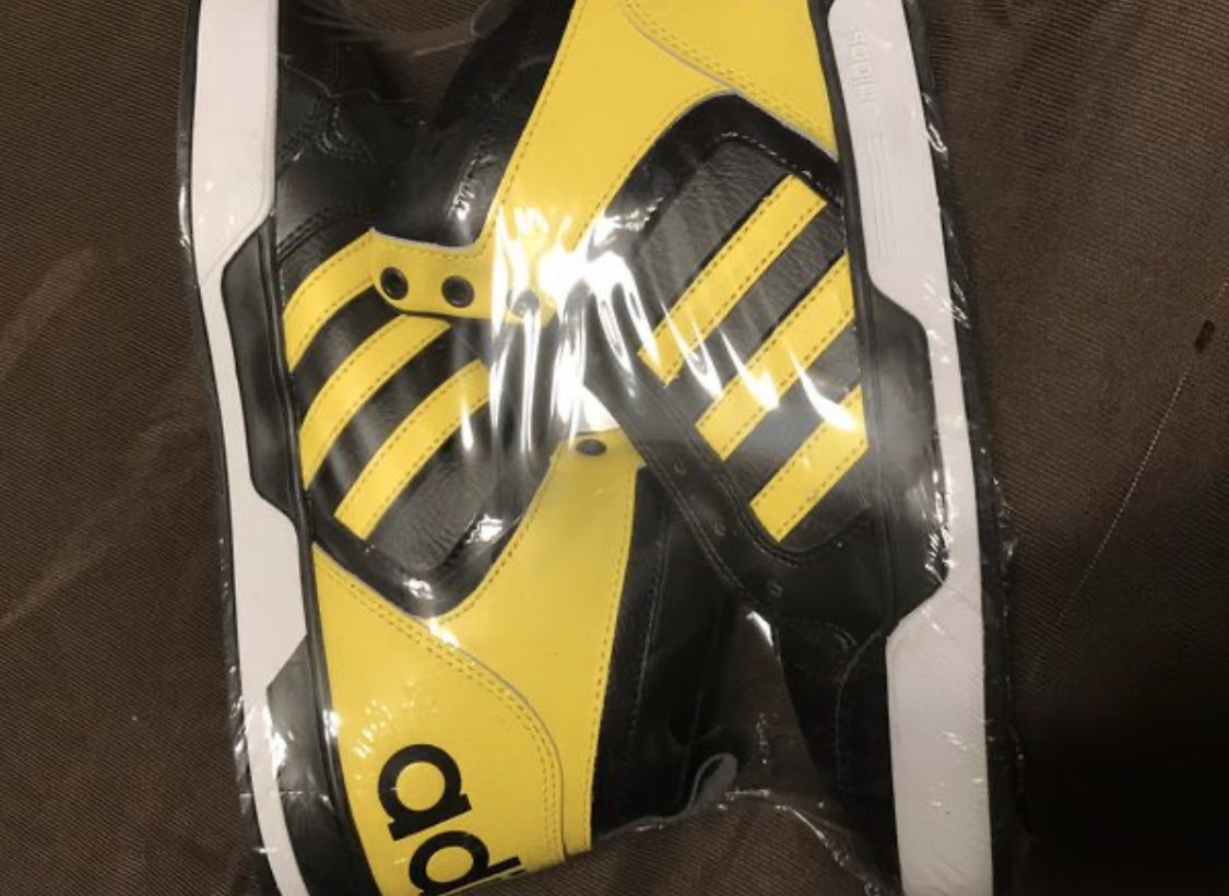 BRAND NEW Adidas Men's Neo Raleigh 9TIS High Top Leather Shoes Black/Yellow/White Size: 9.5 US