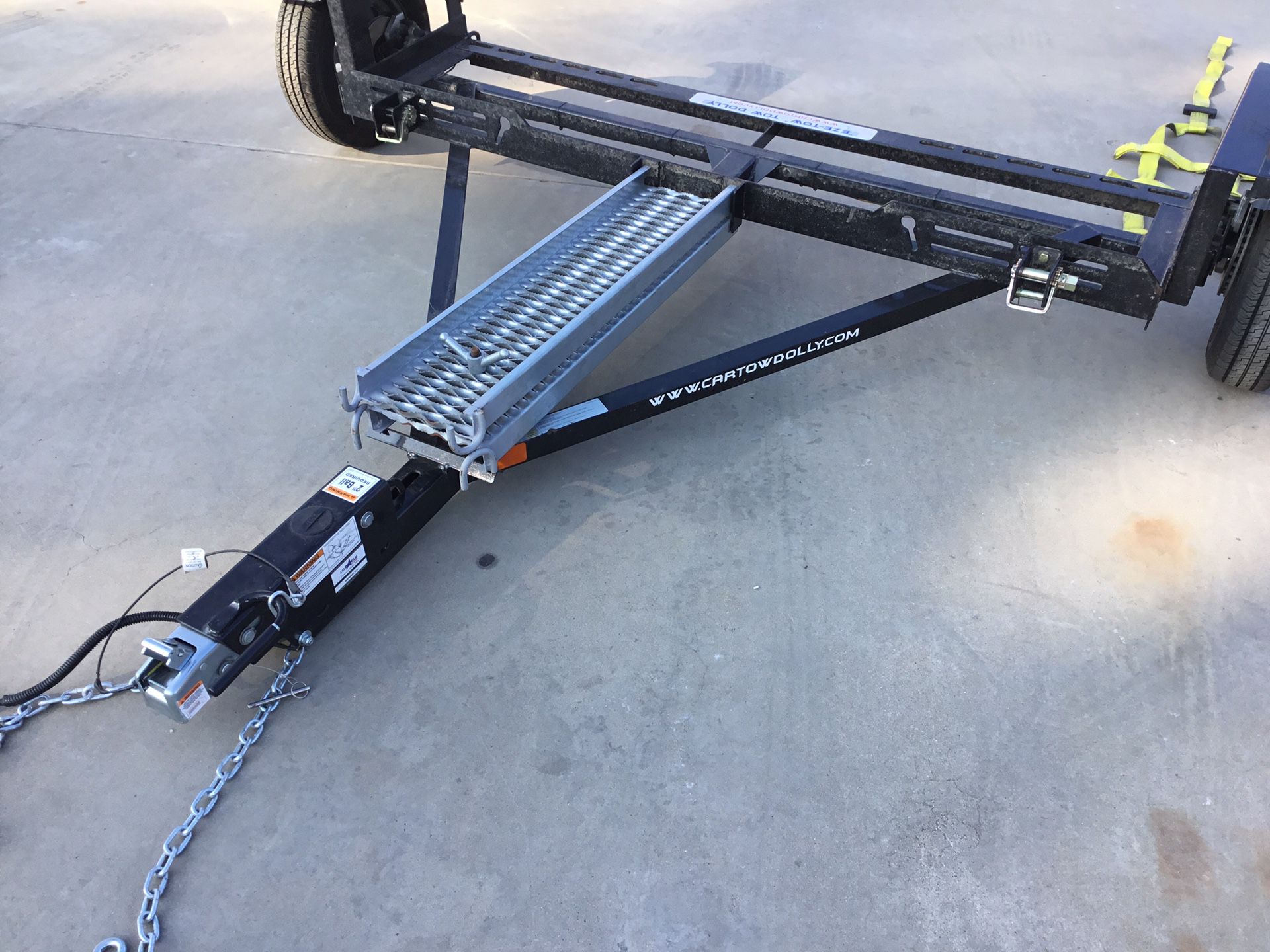Acme Eze Tow Tow Dolly