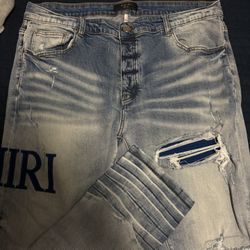 Amiri jeans size 38 (fits 38 and 36)