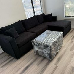 Brand New Black Sectionals With Free Ottoman 