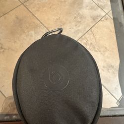 Beats Solo 4