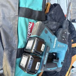 Cordless Makita Rotor Hammer Drill 