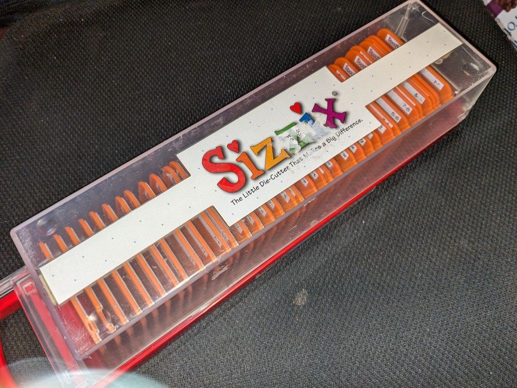 Sizzix Grafitti Font Dies