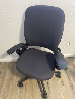Steelcase Leap V2 Ergonomic Office Chair