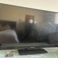 TV 32 Inch Small Space Entertainment