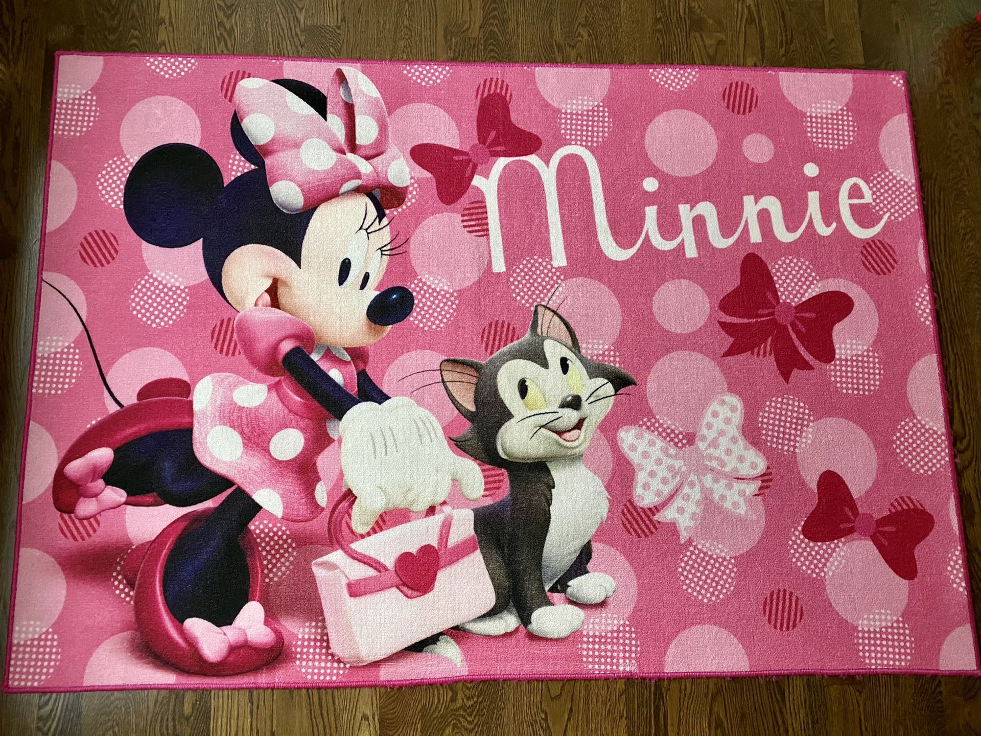 Disney Minnie Mouse pink rug 5’x7’