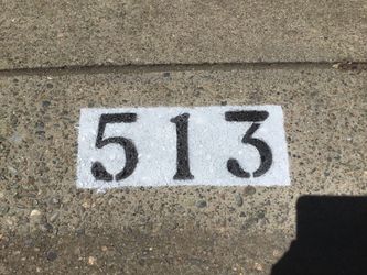 I Paint Curb Addresses - Upgrade your driveway!