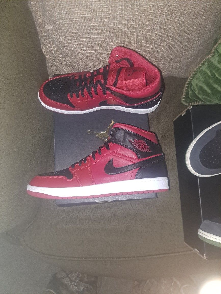 Jordan 1's Size 11. All 3. 80 Bucks Apiece