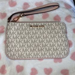 Michael Kors Wristlet Wallet 