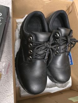 Size 7 Slip & Oil Resistant Shoes