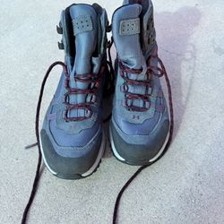 Woman's Under armor Hiking Boots 