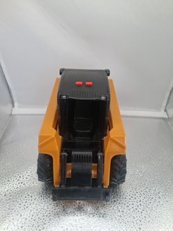 John Deere Skid Steer Toy – Heavy‑Duty Mini Model