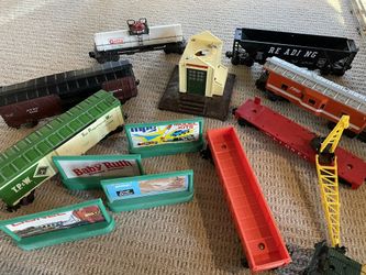 Vintage Lionel Train Accessories and Track