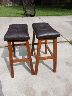 3, 26-inch Barstools