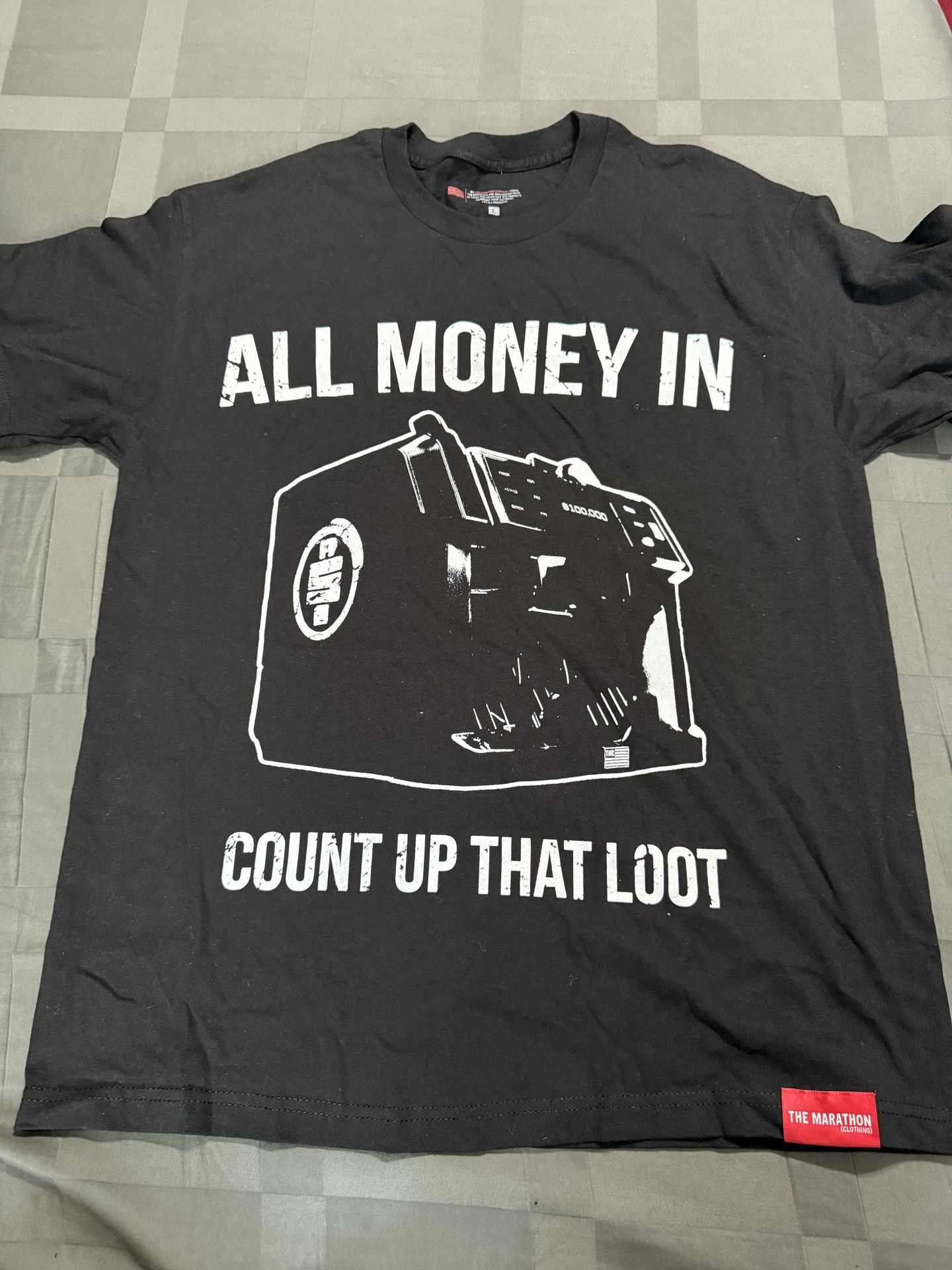 The Marathon Clothing Men’s L Shirt