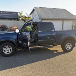 2004 Toyota Tundra 
