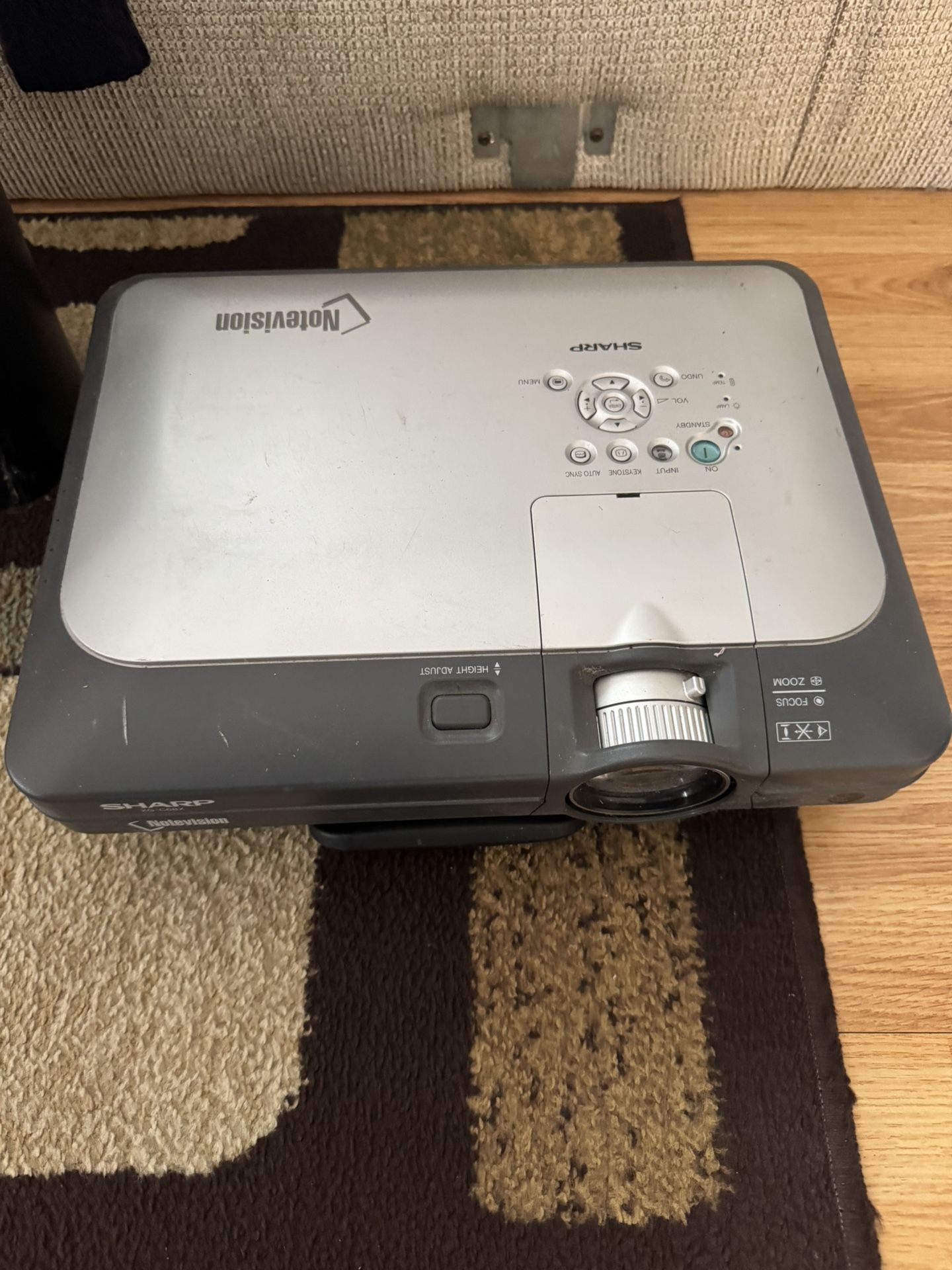 sharp notevision projector XG-C68X