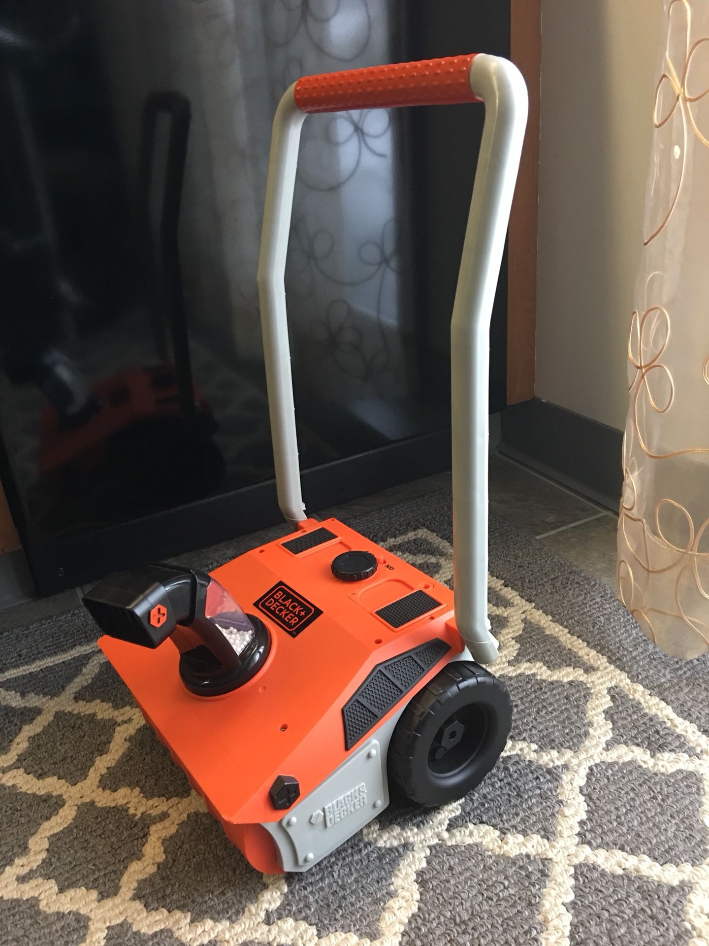 Black & Decker toy snow blower with sounds, sorry not willing to ship