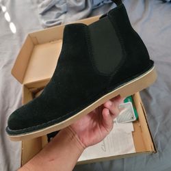 Clarks Chelsea Boots 8.5