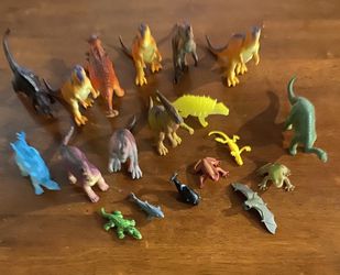 Plastic animal toys