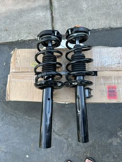 VW Jetta Beetle Golf Front Strut Set