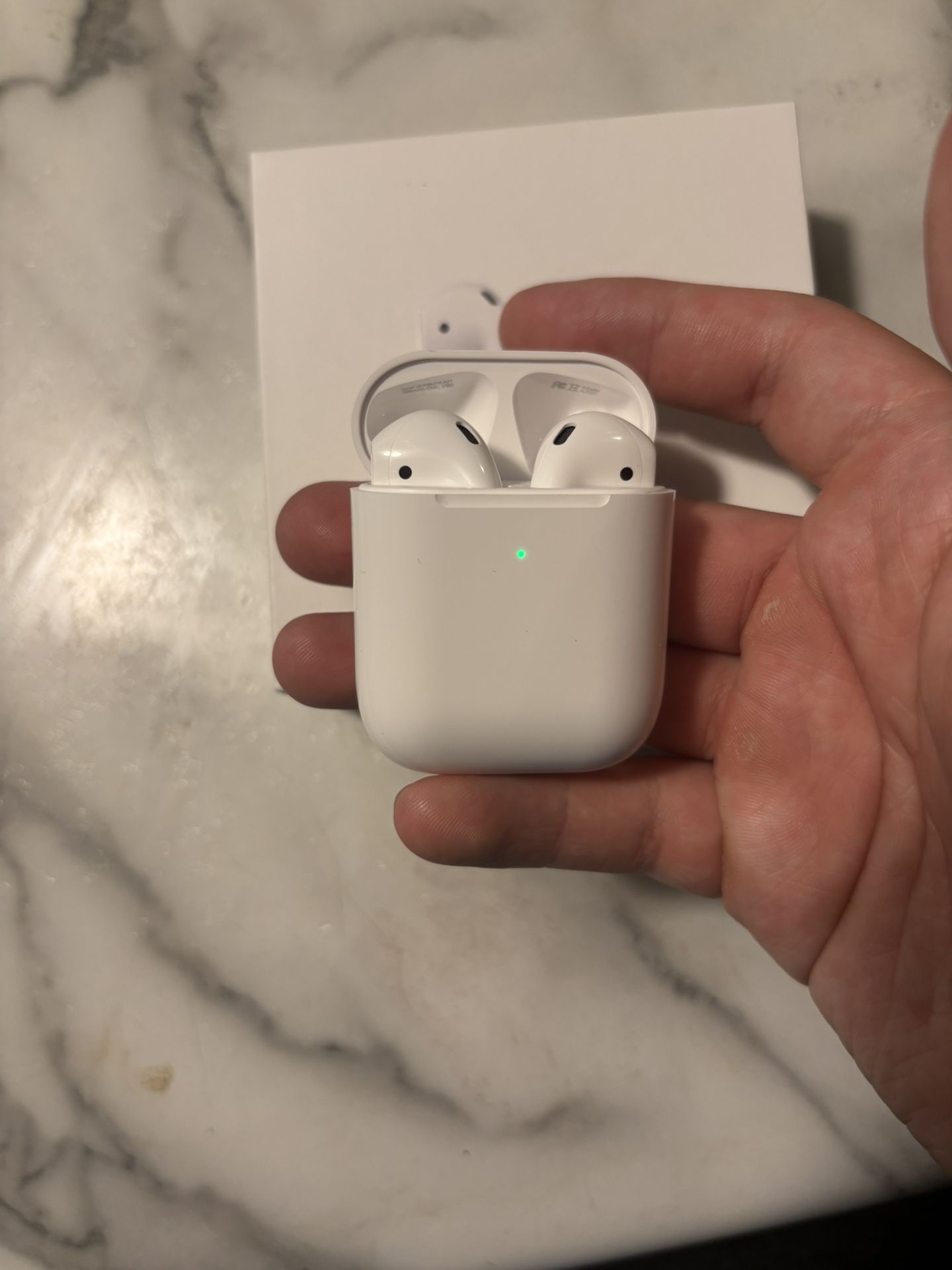 AirPods 