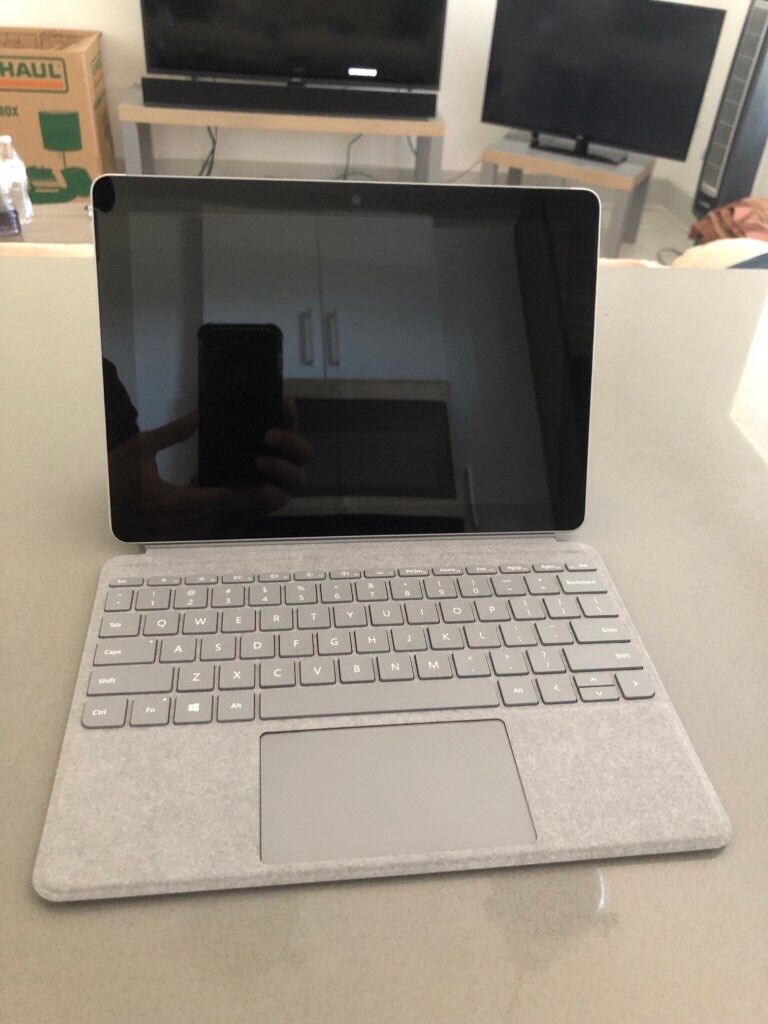 Microsoft Surface Go **Mint Condition**