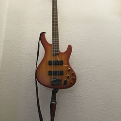 Ibanez EDB 700 4 STRING Bass Sunburst W Fender Rumble 25 Amp
