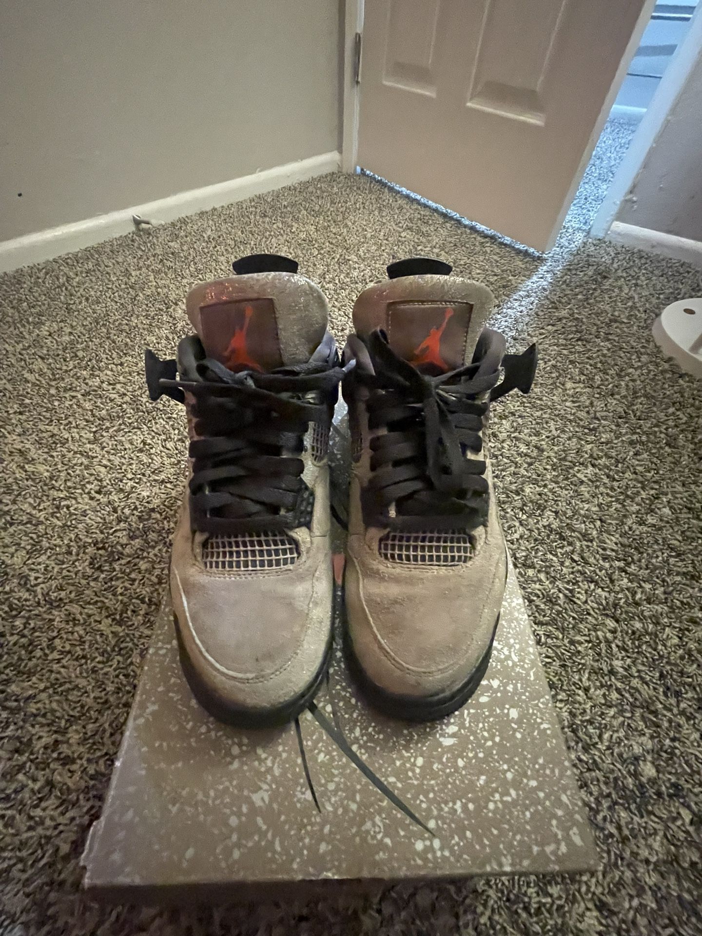 Jordan 4 Hazes