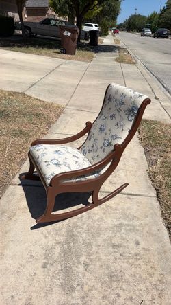 Rocking chair