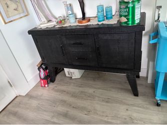 Dining cabinet