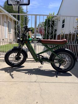 Fat Tire Electric Bike Moped Style