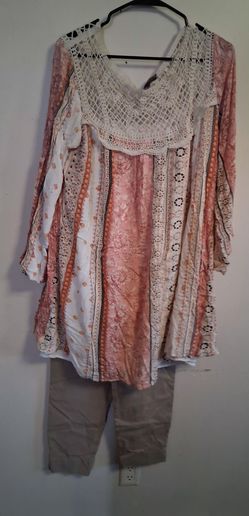 Boho Floral Tunic Top with Crochet Neckline