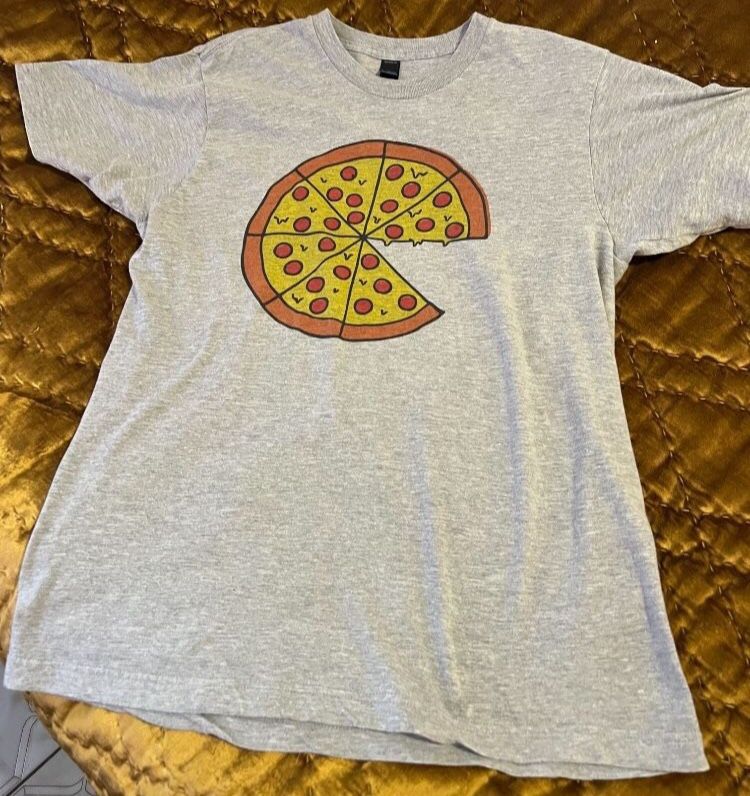 T-shirt Pizza Design Size L