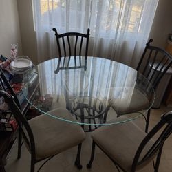 Glass Dining Table With 4 Chairs 