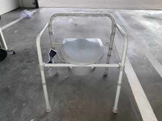 3 in 1 bedside toilet chair
