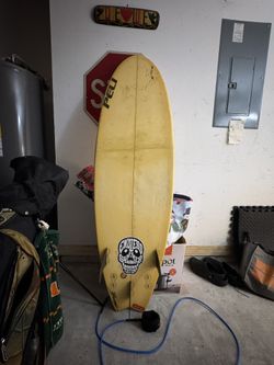 5’9” Peli Speed Fish Short Board  