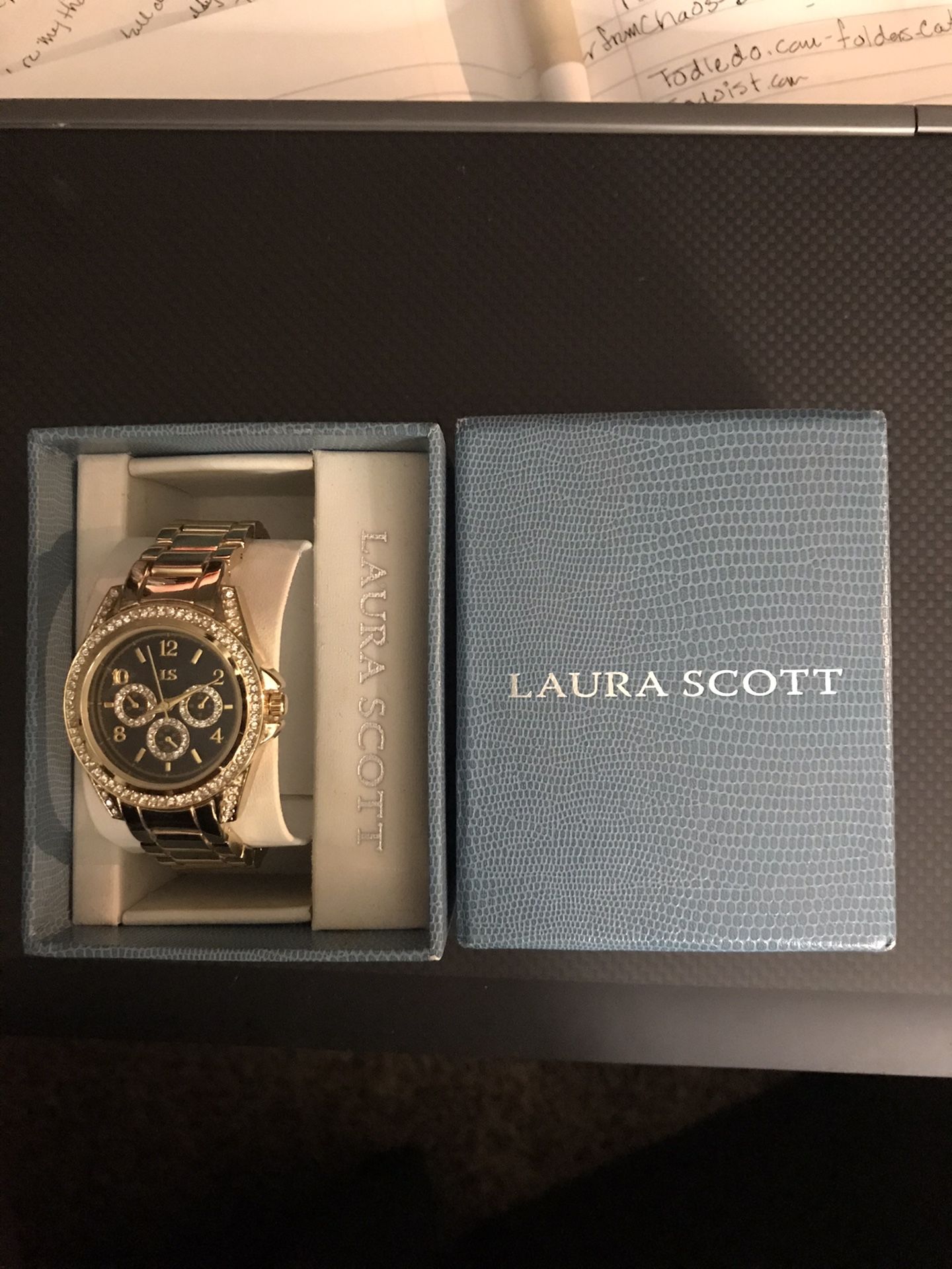 Beautiful New Women’s watch Laura Scott