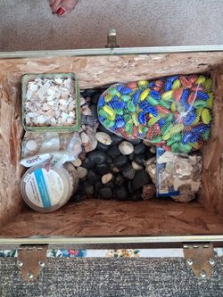Wide assortment of  rocks.