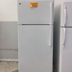 GE White Top And Bottom Refrigerator  -—                                   28”x29 1/2”x66 1/2”