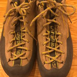 Men’s LA Sportiva Hiking Shoes 