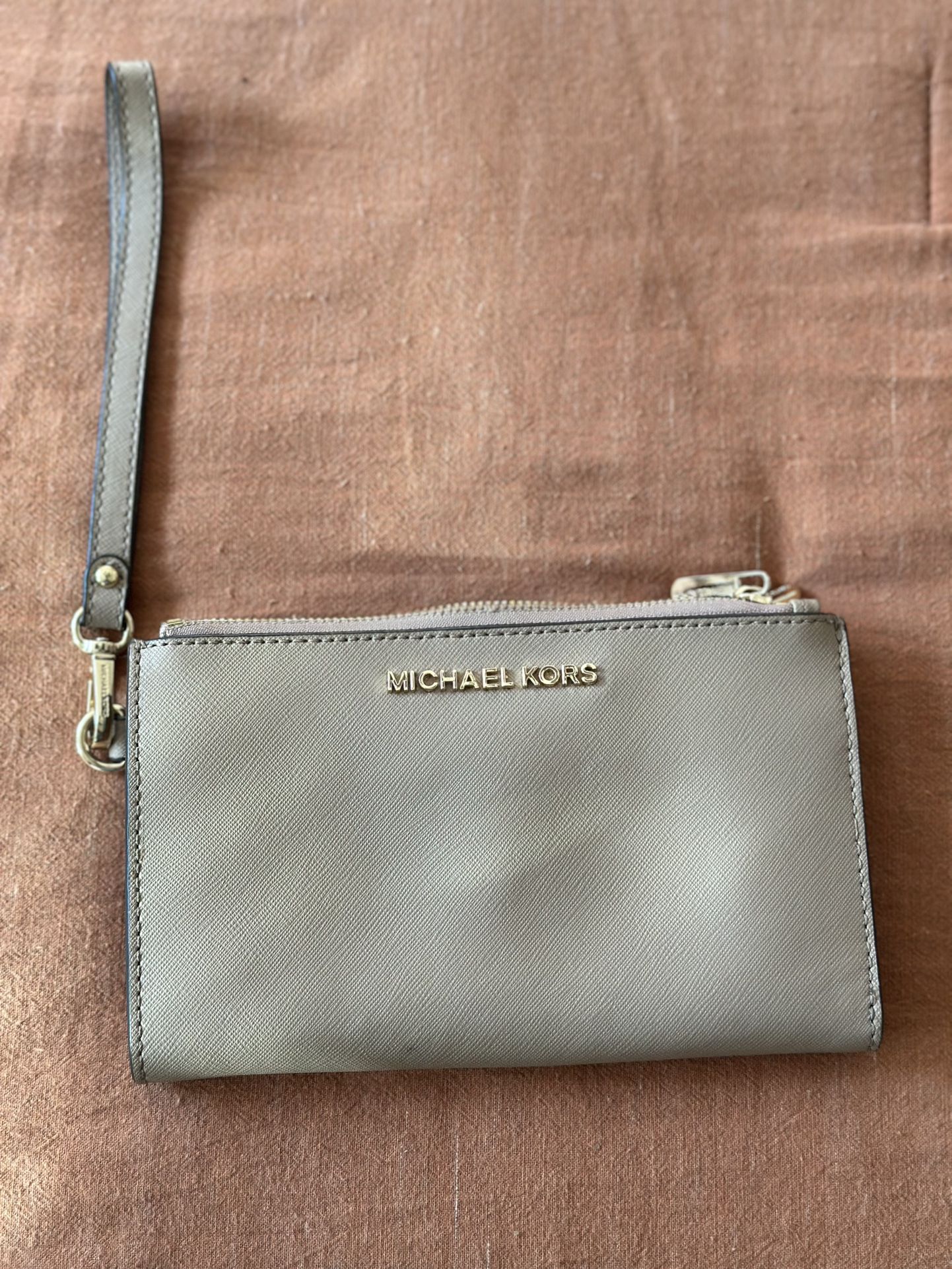 Michael Kors Clutch